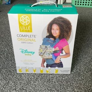 Lillebaby Carrier. Disney Sunday funnies print